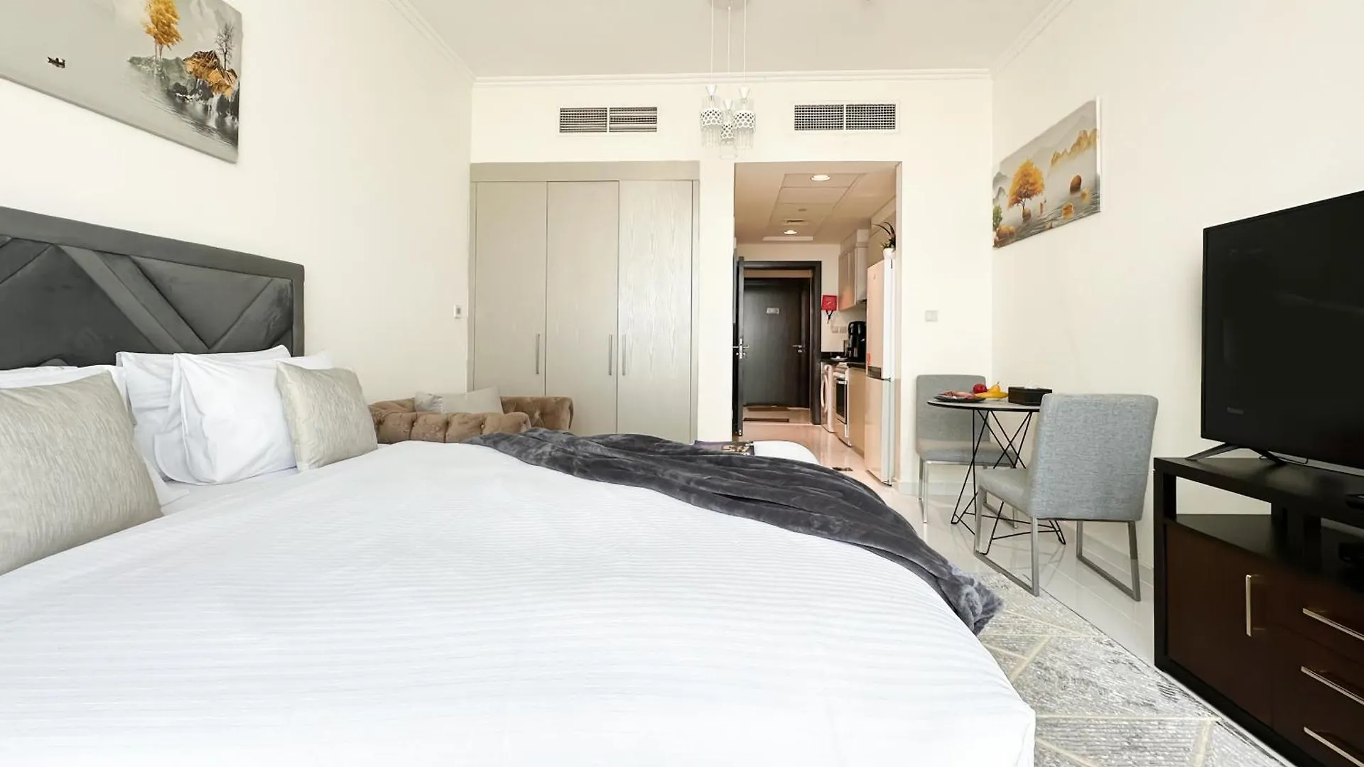 Trophy - Urban Escape Suite Dubai 0*,  Förenade Arabemiraten